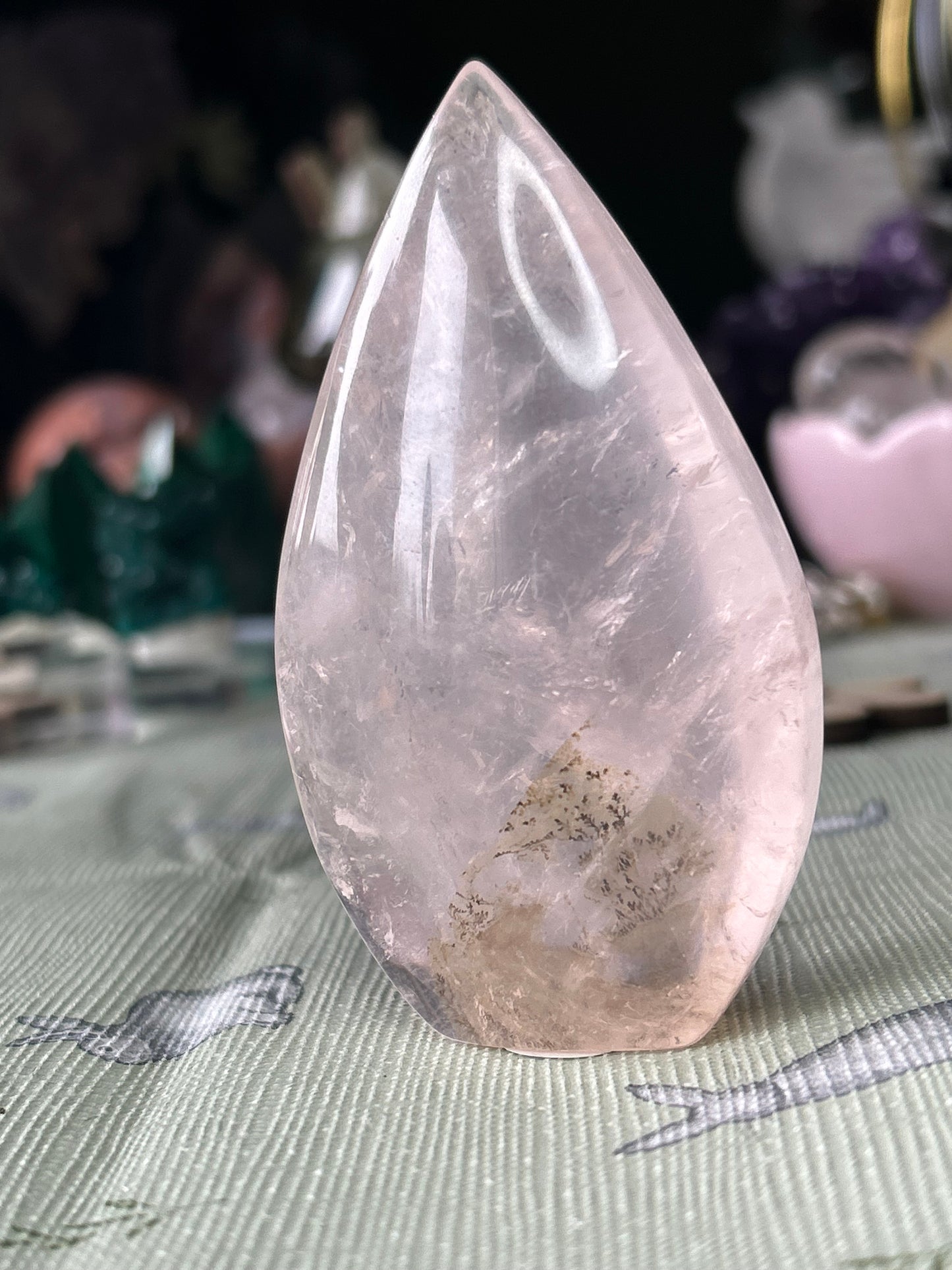 Dendritic Rose Quarts Sheild