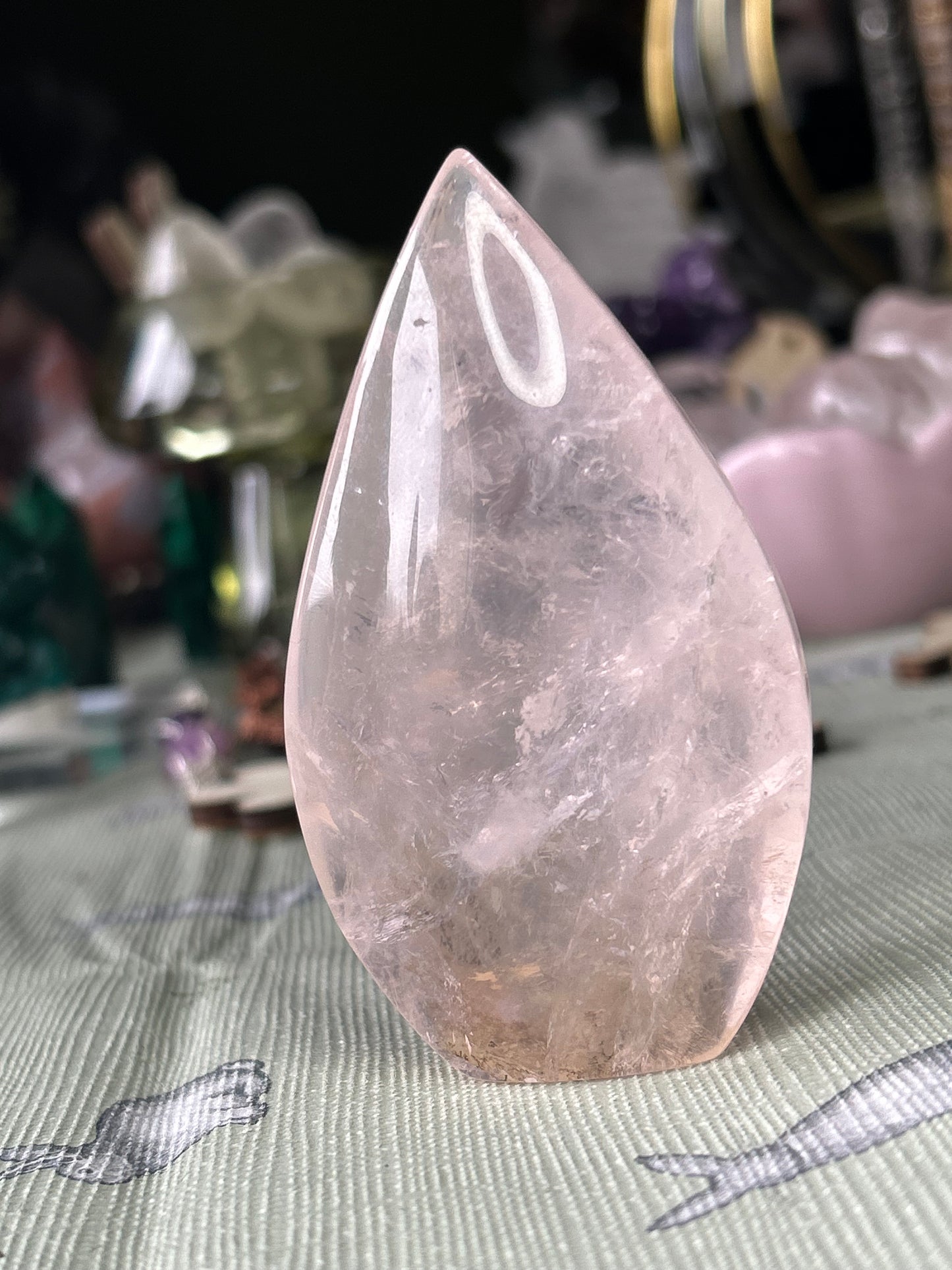 Dendritic Rose Quarts Sheild