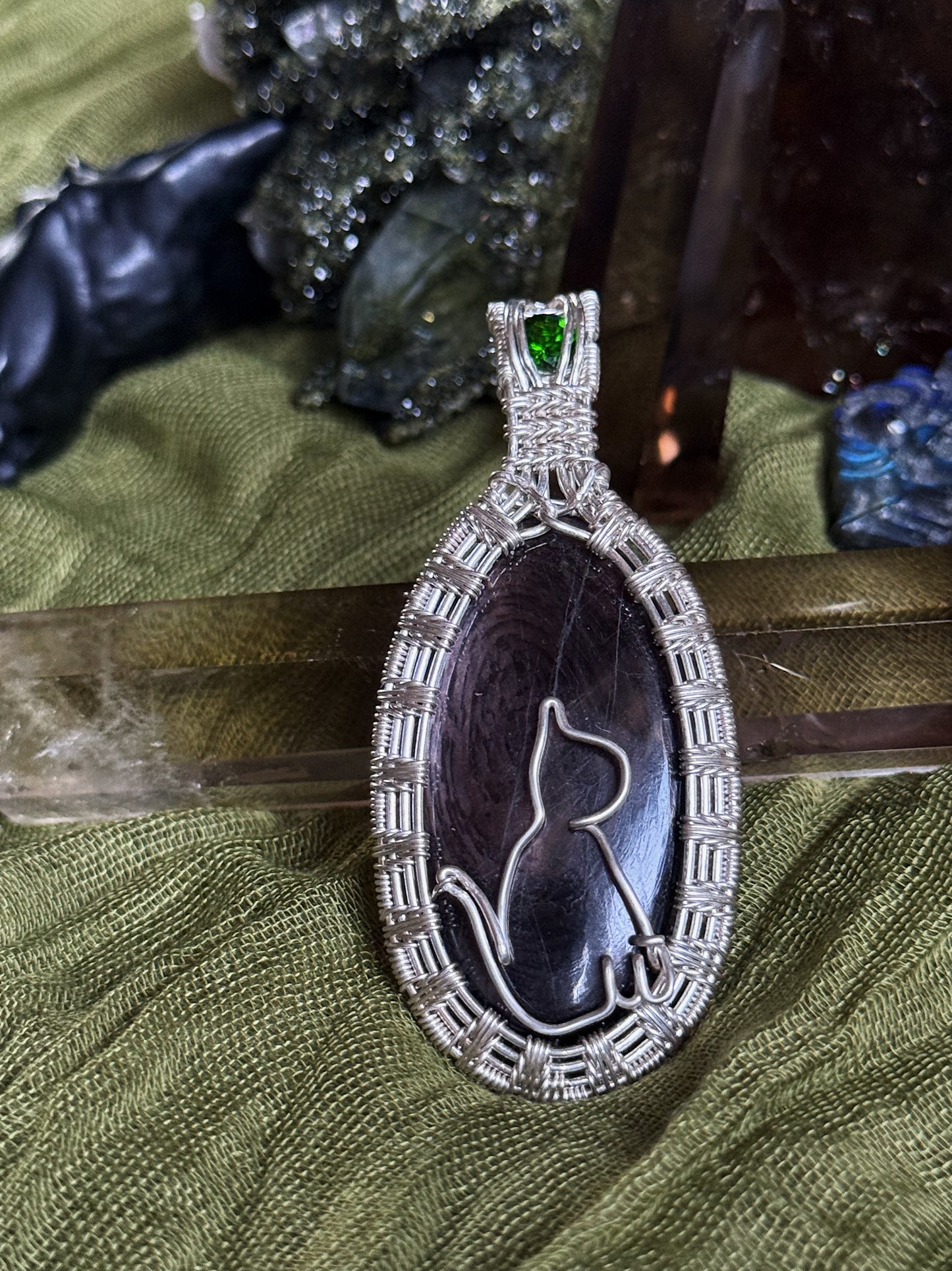 Hypersthene & Chrome diopside pendant
